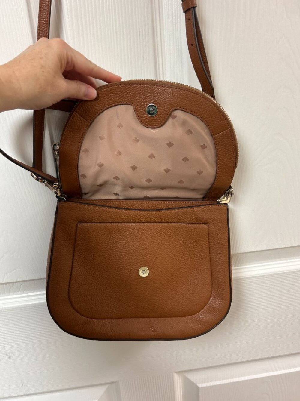 EUC Kate Spade Brown Crossbody Handbag with zippered flap - Picture 2 of 5